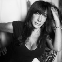 Mes seins m'ont servi de boussole Mes seins m'ont servi de boussole